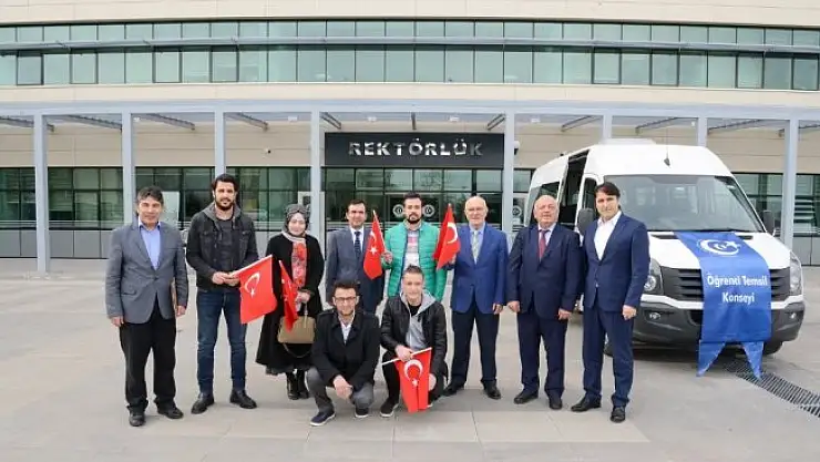 Uşak Üniversitesi öğrencilerinden Zeytin Dalı Harekatı'na destek