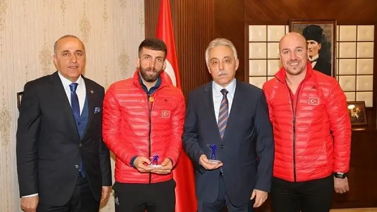 Vali Toprak, başarılı sporcuyu makamında kabul etti