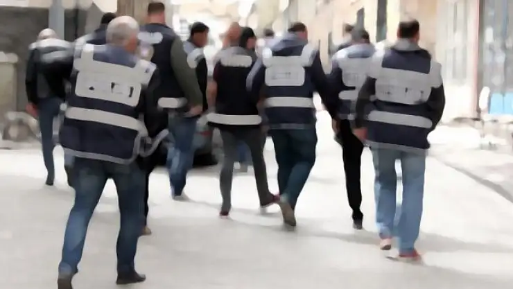 21 ilde 33 subay hakkında gözaltı kararı