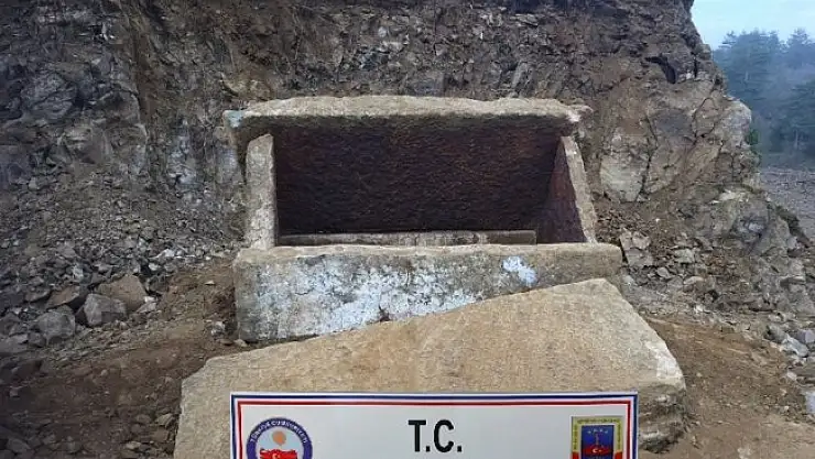 Bolu'da inşaat kazısında 2 bin yıllık mezar bulundu