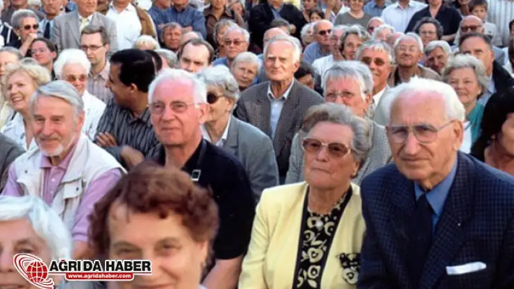 Emeklilere Anayasa Mahkemesinden Müjde! Geriye Dönük Borçları Çıkmayacak!