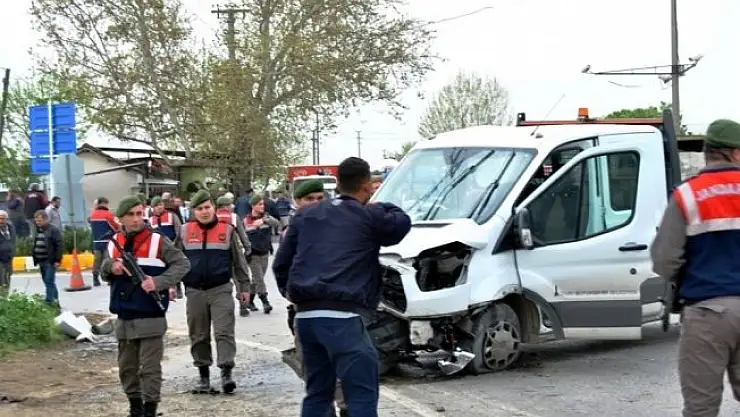 İzimir'de korkunç kaza: 3 ölü, 1 ağır yaralı