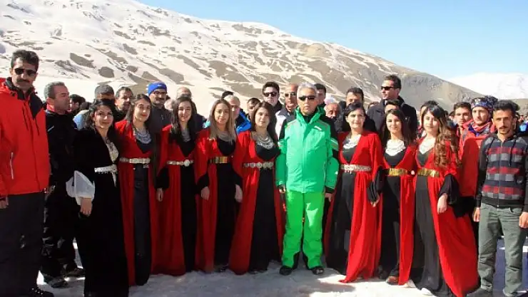 Kar Festivali renkli görüntülere sahne oldu
