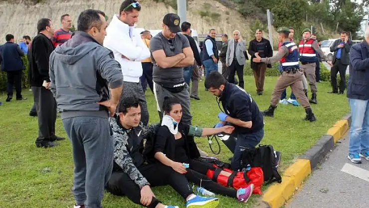 Kontrolden çıkan otomobil minibüse çarptı: 8 yaralı