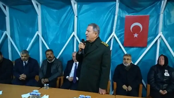 Orgeneral Akar şehit ailelerini ziyaret etti