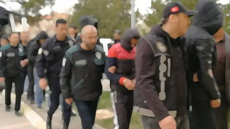 Polis Akademisine yerleşen 46 şüpheli hakkında  gözaltı kararı