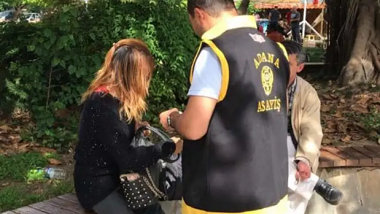Simitçi Kılığına Girip Suçüstü Yakaladılar!
