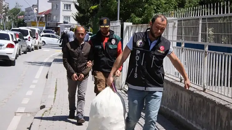 '21 kilo eroin benim' diyerek teslim oldu