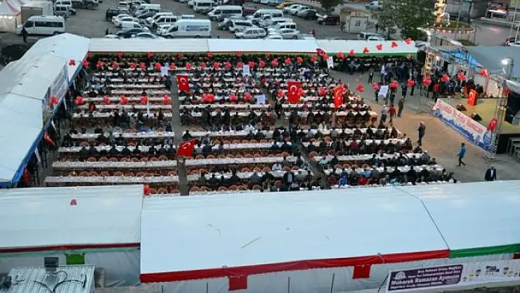 Doğubeyazıt'ta 3 Bin Katılımcılı 'Kardeşlik İftarı' Projesi
