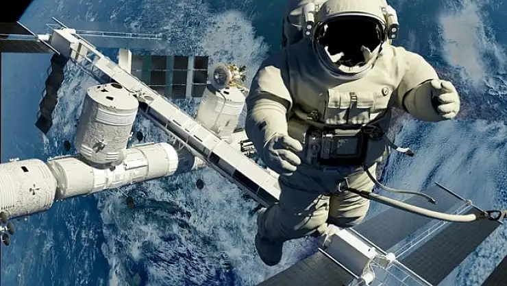 Uzaya Giden Astronot SD Kartını Unuttu! Ortalık Fena Karıştı!