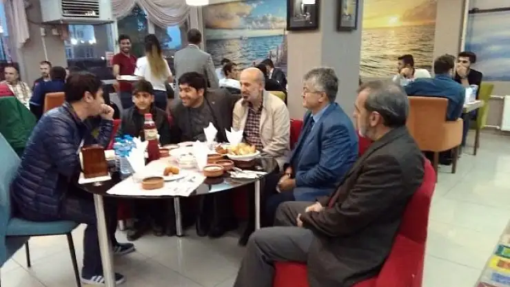 AİÇÜ İslami İlimler Fakültesi mezun öğrencileri iftarda buluştu