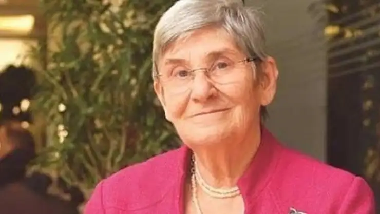 Canan Karatay: 'Bu Besinleri Tüketirseniz Boyunuz Kısalır'