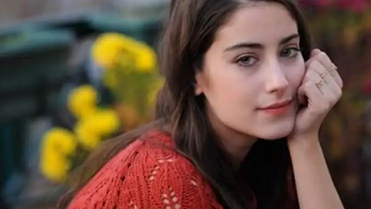 Hazal Kaya Kimdir Nereli ve Kaç Yaşında? - Hazal Kaya Biyografisi