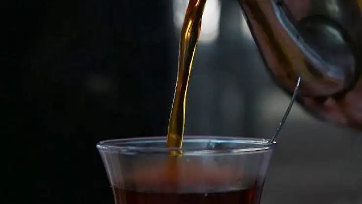 Rüyada Çay Görmek Rüyada Çay Doldurmak Ne Anlama Gelir?