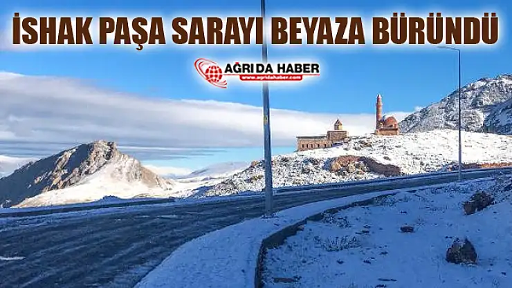 Ağrı'da Tarihe Işık Tutan İshak Paşa Sarayı Beyaza Büründü