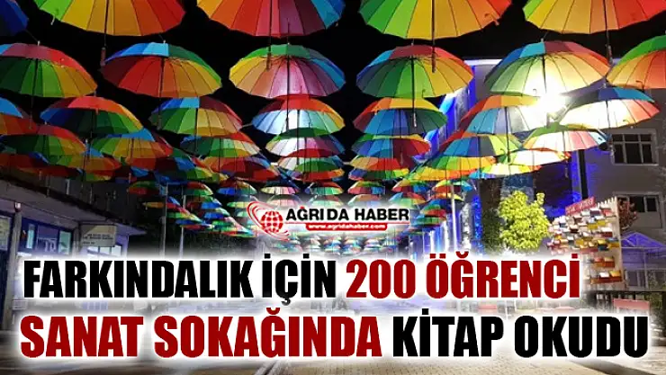 Tutak'ta 200 Öğrenci Farkındalık İçin Sanat Sokağında Kitap Okudu