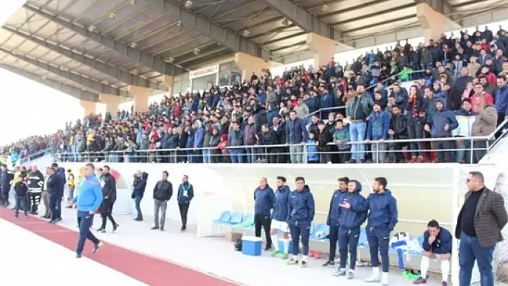 Ağrı 1970 Spor Şampiyonluk İçin Sahaya Çıkıyor