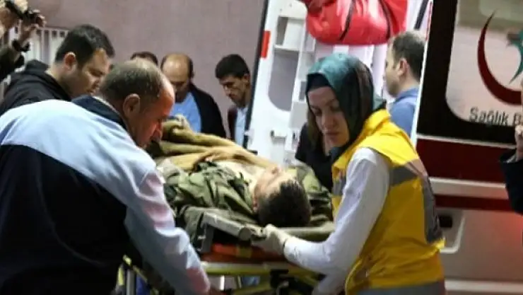 Hakkari'de Yıldırım Düştü! 6 Asker Yaralı!