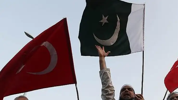 Pakistan'dan Şok Fetö Kararı