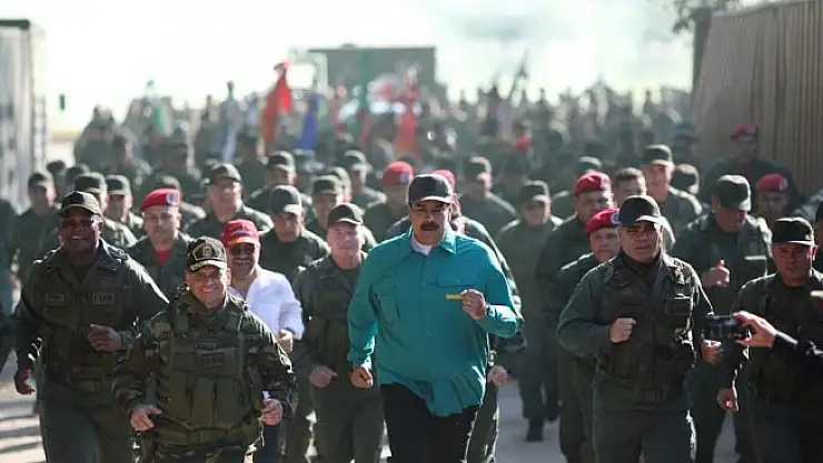 Venezuela'da Muhalifler Yeniden Sokağa İniyor