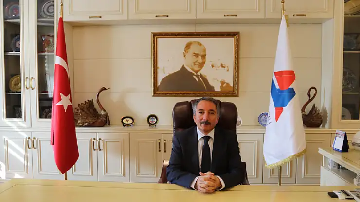 AİÇÜ Rektörü Abdulhalik Karabulut'tan 23 Nisan Kutlama Mesajı