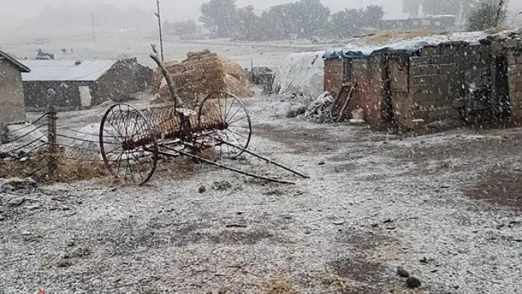 Ağrı Tendürek Geçidi Yoğun Kar Yağışından Etkilendi!