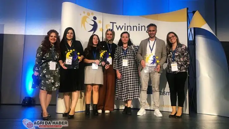 Büşra Hoca Fransa'da düzenlenen eTwinning Konferansına katıldı