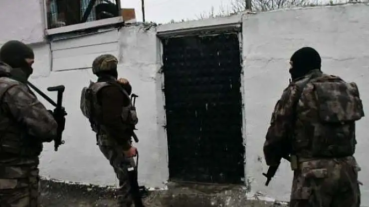 Hakkari'de Operasyon! 23 Gözaltı