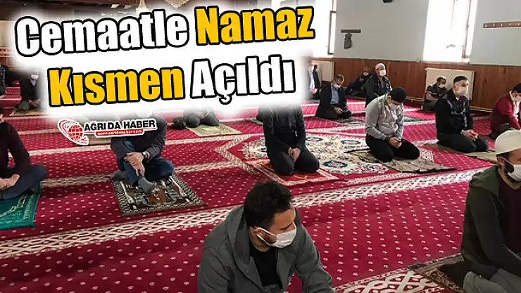 Camiler Cemaatle Namaza Kısmen Açıldı!