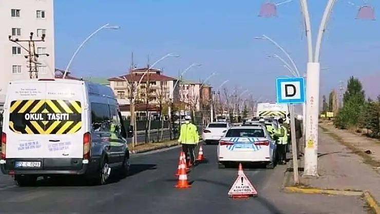 Ağrı'da Trafik Uygulamasıyla Öğrenci Servisleri Denetlendi