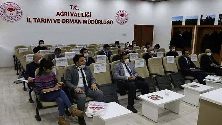 Ağrı Tarım ve Orman Müdürü Engin 2020 Yıl Sonu Değerlendirme Toplantısı Yaptı
