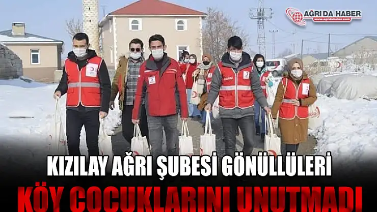 Türk Kızılay'ın Gönüllü Gençleri Ağrı'da Köy Çocuklarını Unutmadı