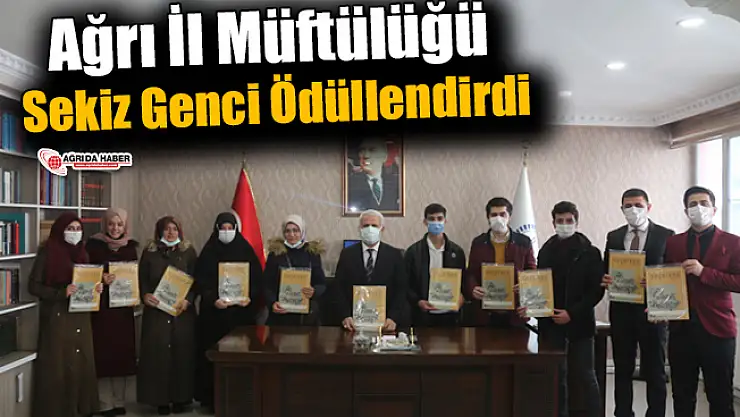 Ağrı İl Müftülüğü Sekiz Genci Ödüllendirdi