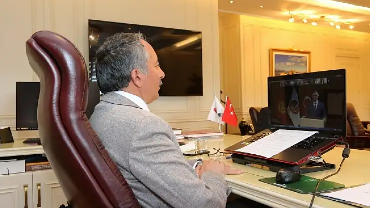 AİÇÜ Türk Dünyası Dijital Vatandaşlık Projesini İmzaladı
