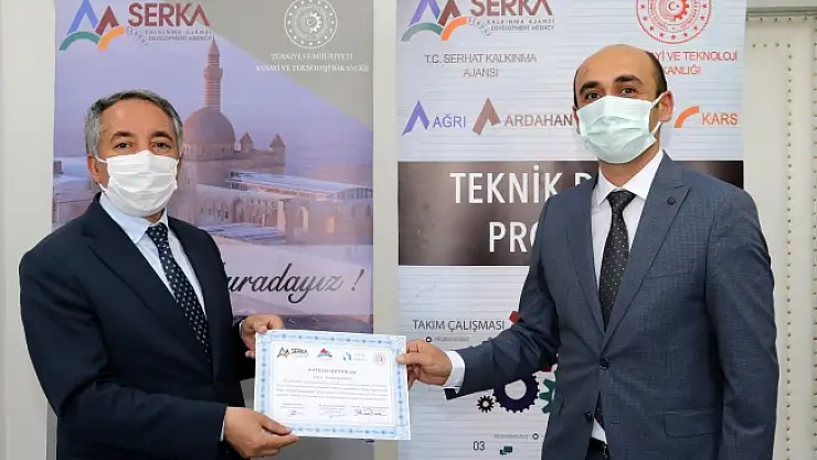 AİÇÜ'de Sertifika Töreni Gerçekleştirildi