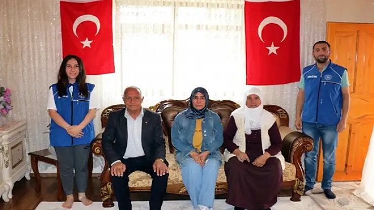 Ağrı Gençlik Merkezinden Şehit Ailesine Ziyaret