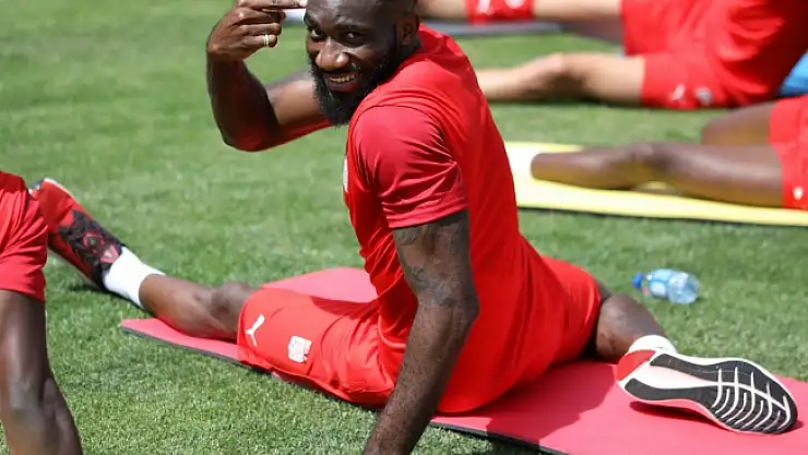 Sivasspor'da Aaron şoku!
