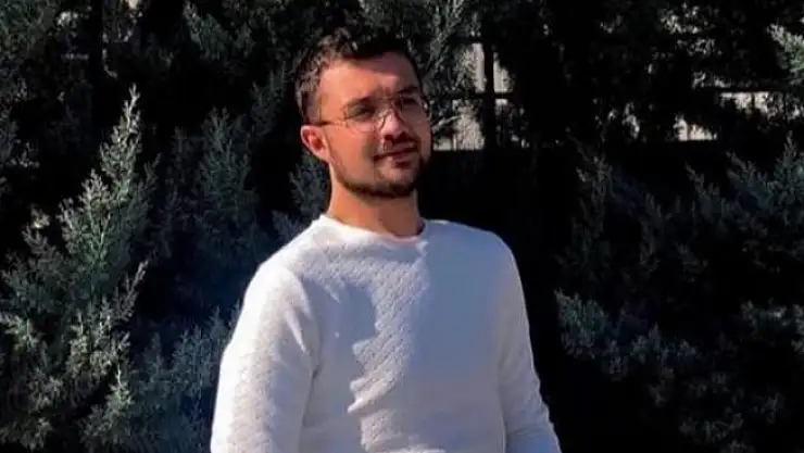 Tatile gelen 23 yaşındaki genç ölü bulundu