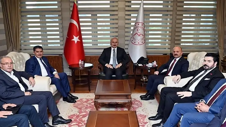 Karaismailoğlu: Bölünmüş Yolları 386 kilometreye çıkardık