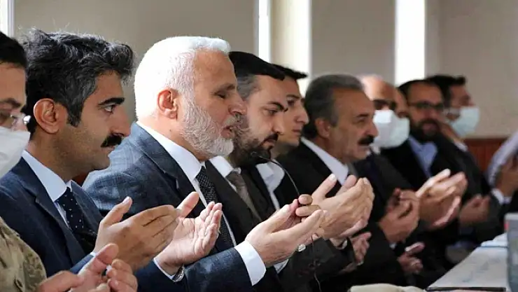 Ağrı'da Şehit Sezai Atabey Dualarla Anıldı