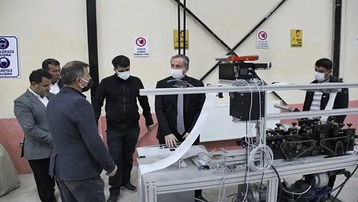 Ağrı Milli Eğitim Müdürü, lisede çalışmaları yerinde inceledi