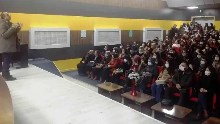 Ağrı'da öğretmenlere yönelik seminerler düzenlendi