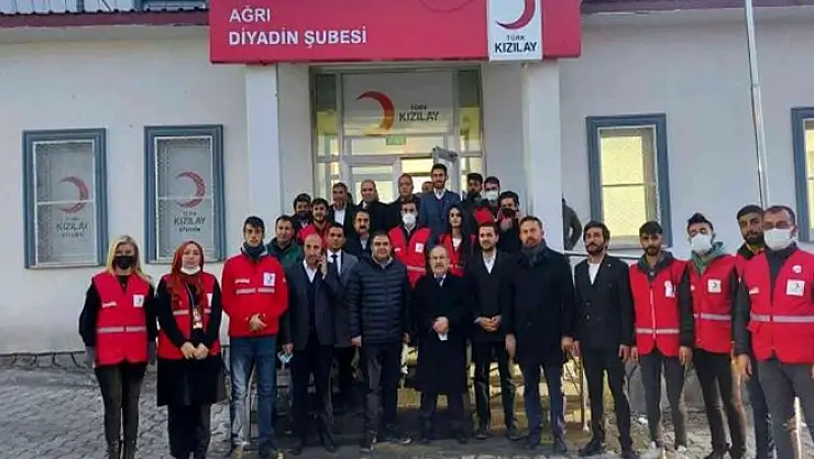 Türk Kızılay'ı Ağrı Diyadin'de hizmet vermeye başladı