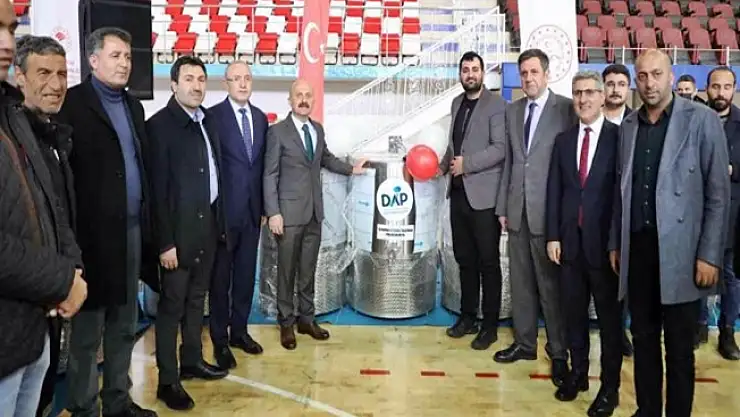 Ağrı'da süt soğutma tankı dağıtım töreni düzenlendi