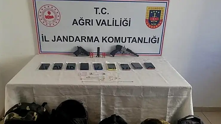 Doğubayazıt'ta 4 göçmen kaçakçısı tutuklandı