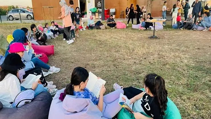 UDER, 8 Eylül Dünya Okuma Yazma günü kapsamında çocuklarla buluştu