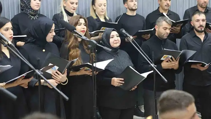 Koroya giren anneden kızına unutulmayacak Öğretmenler Günü sürprizi