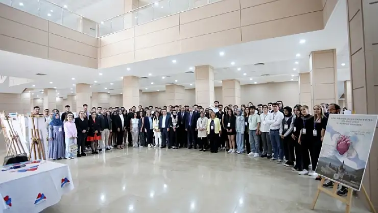 AİÇÜ Tıp Fakültesi 2'inci Öğrenci Kongresi Geleceğin Sağlık Profesyonellerini Buluşturdu