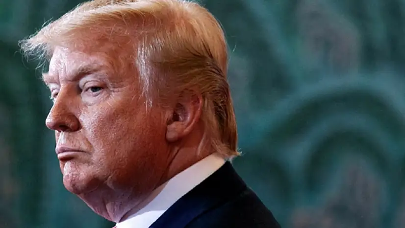 Facebook Trump'ın Paylaşımlarına Uyarı Koydu