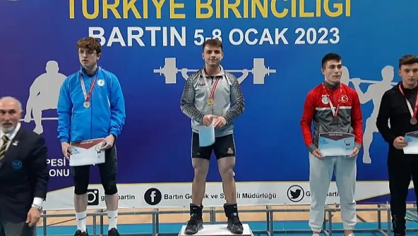 Ağrılı halterci Türkiye şampiyonu oldu